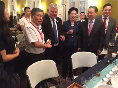 向世界展示中國非遺文化，湘益茯茶亮相湖南波蘭、捷克非遺交流周
